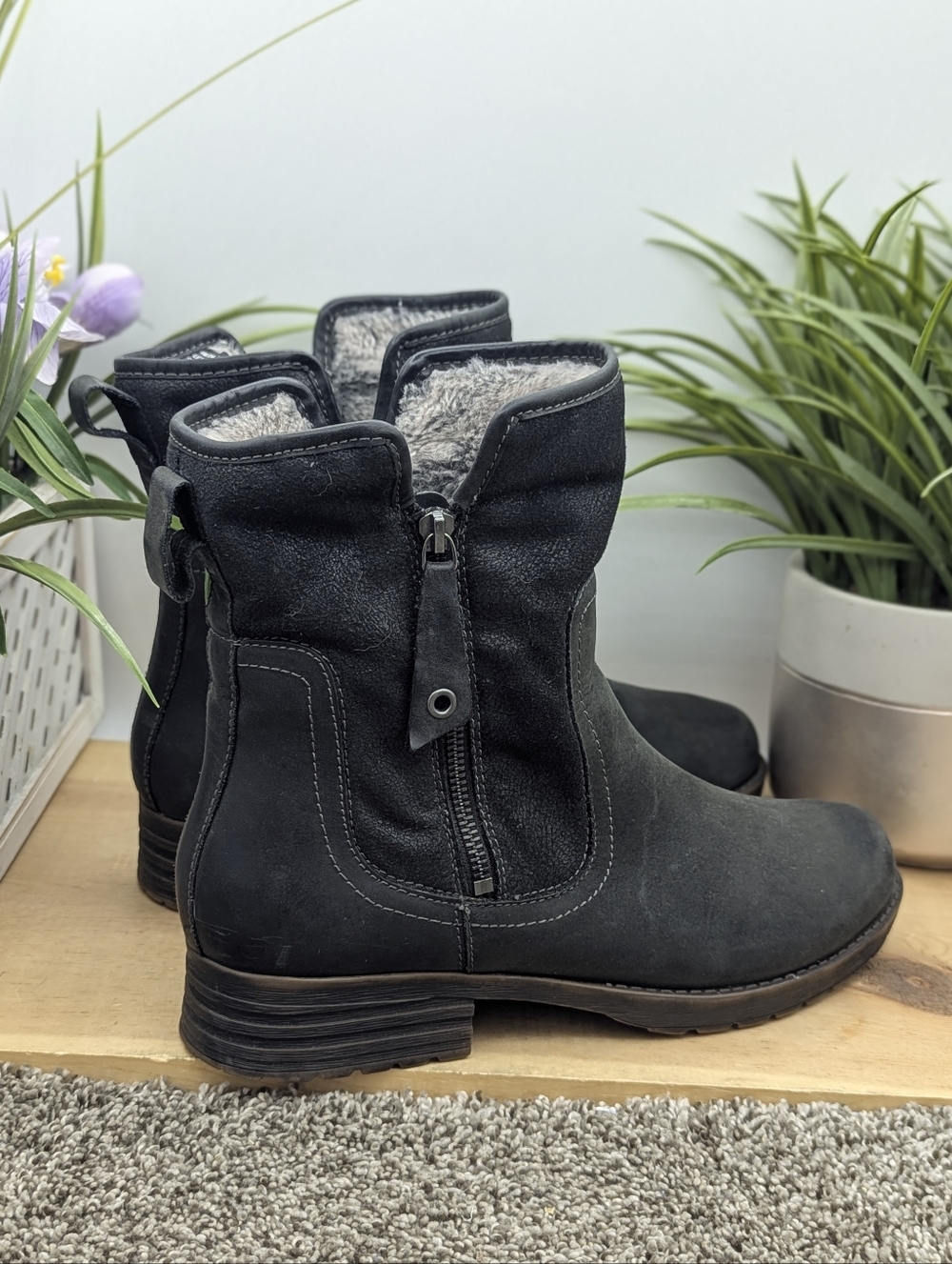 Abeo Hilda Leather Fur Lined Side Zip Women's Size 11 Orthotic Walking Boots